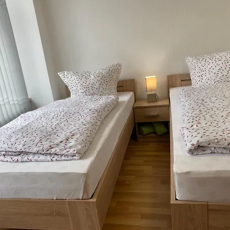 H&m Immobilien 2 Apartament