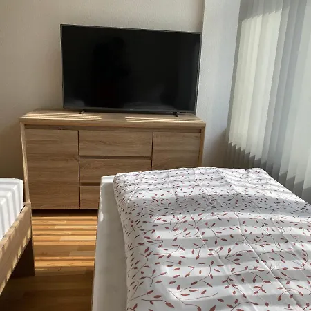 H&m Immobilien 2 Apartament *